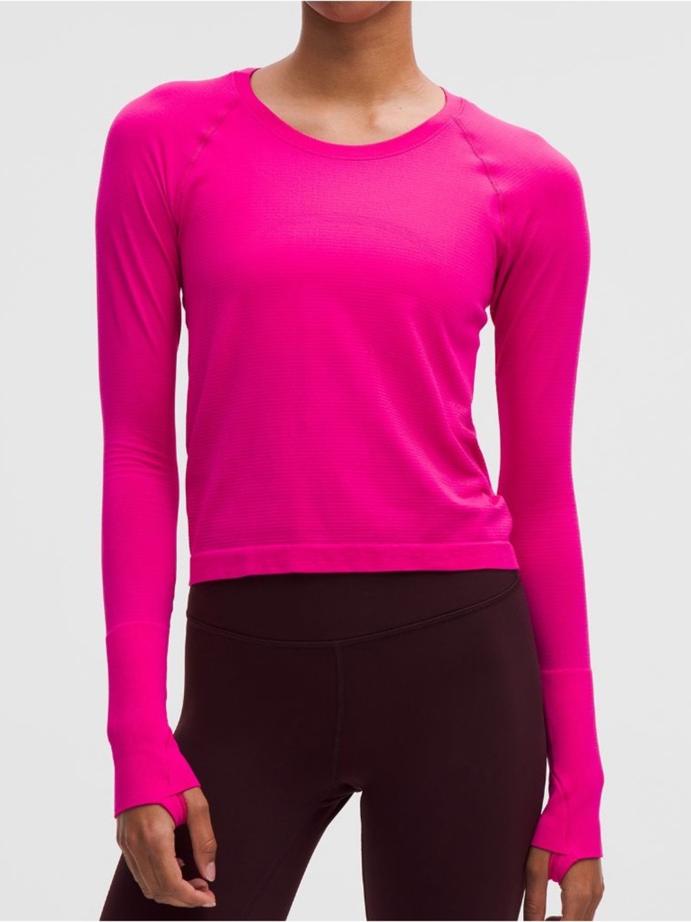 LULULEMON Swiftly Tech Long-Sleeve Shirt 2.0
Waist Length - pink flare size 14
